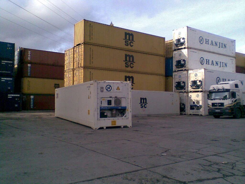 Bãi container hàng hóa xuất khẩu