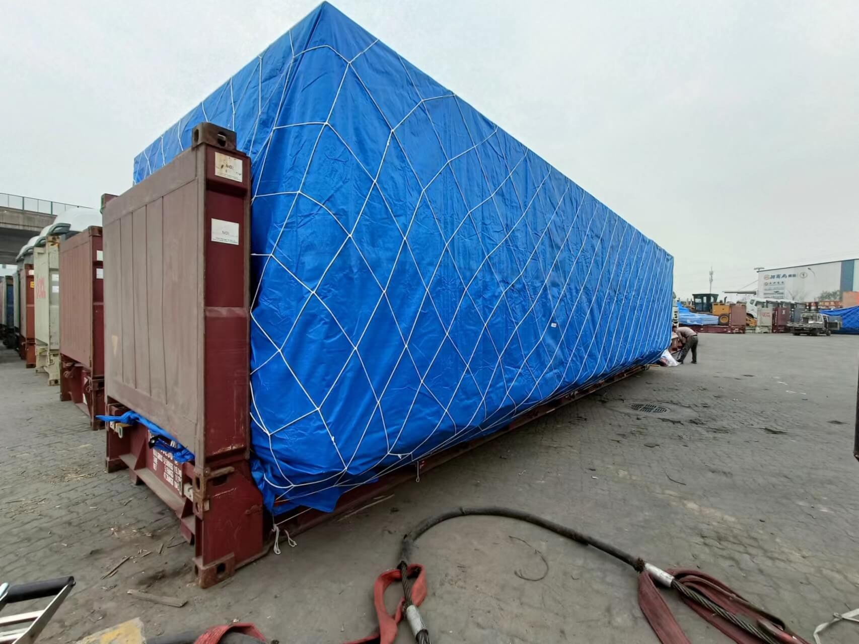 Container flat rack chuyên dụng vận chuyển hàng hóa quá khổ